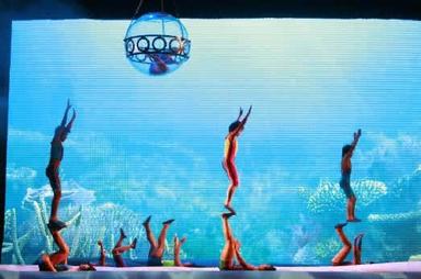 共舞台新剧目——《镜界》